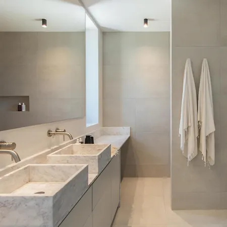 Moonhouse Paros * Kostos