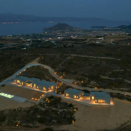 Moonhouse Paros Kostos