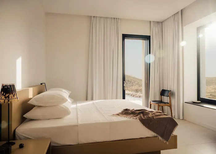 Moonhouse Paros Villa