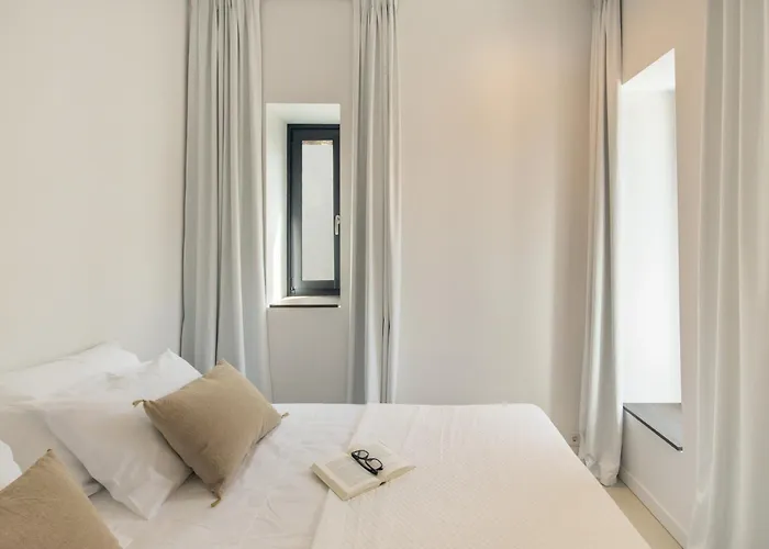 Moonhouse Paros * Kostos